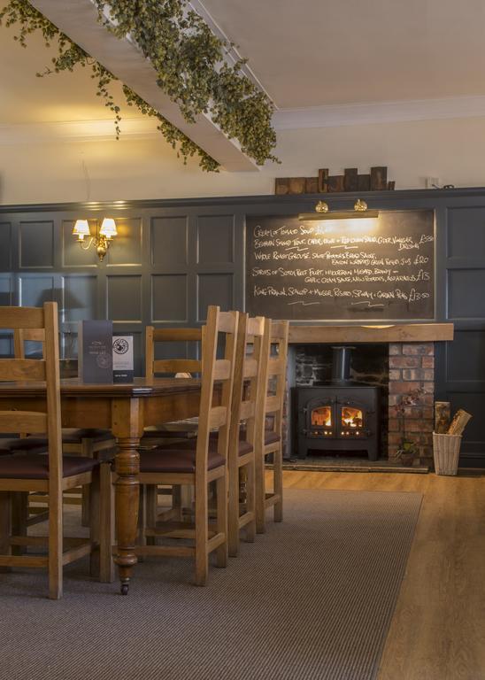Готель Buccleuch Arms St Boswells Екстер'єр фото